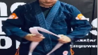 How to Tie a BJJ Belt