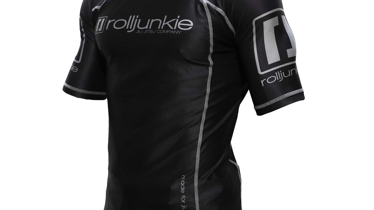 what to wear under gi