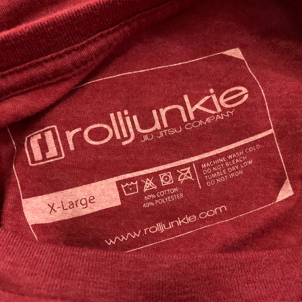 red jiu jitsu shirt label